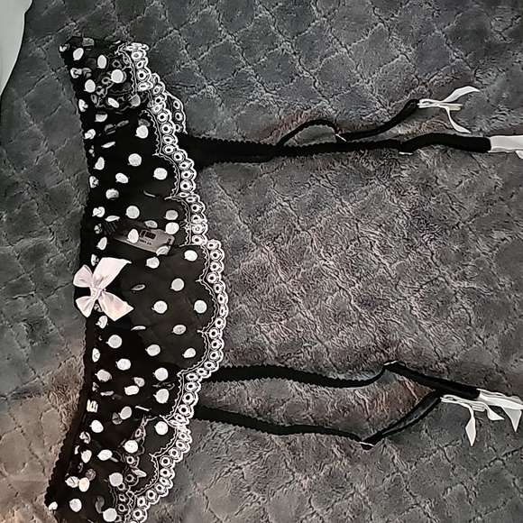 Victoria's Secret | Intimates & Sleepwear | Victorias Secret Black And Pink Polka Dot Garter Nwt | Poshmark Victoria's Secret | Intimates & Sleepwear | Victorias Secret Black And Pink Polka Dot Garter Nwt | Poshmark
